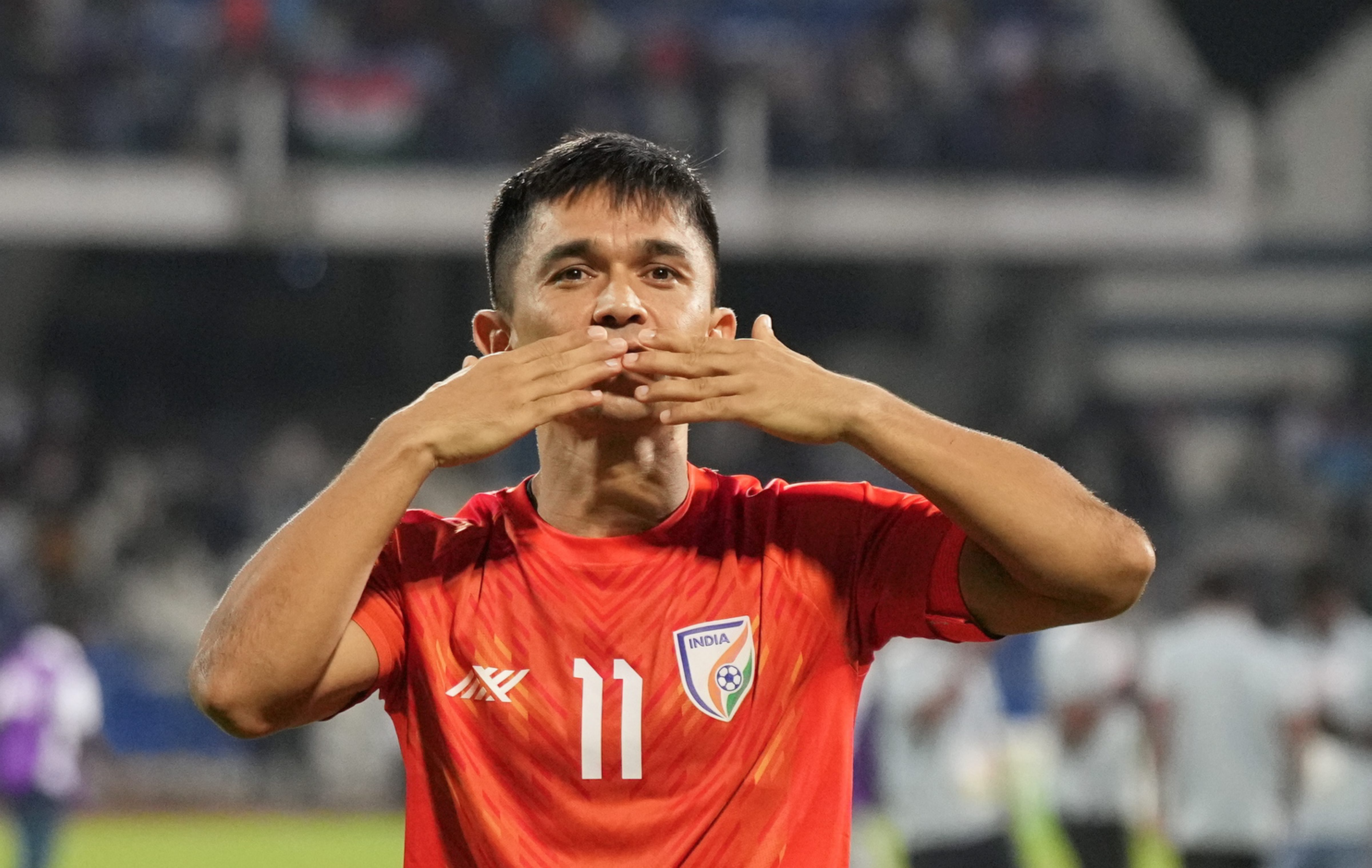 https://salarnews.in/public/uploads/images/newsimages/maannewsimage16052024_150405_Sunil Chhetri 1.jpg